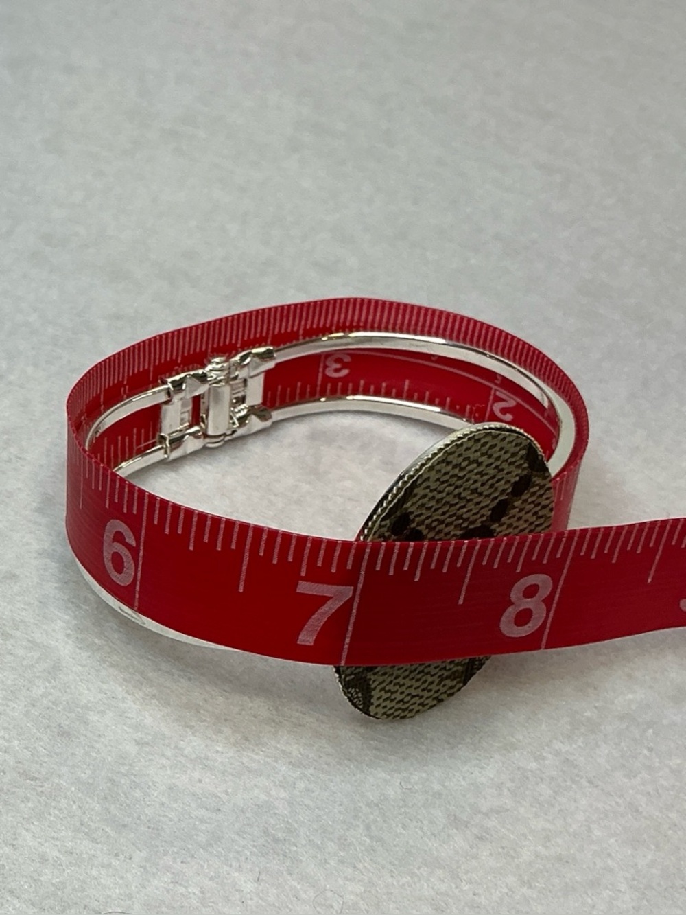 Gucci Monogram Canvas Silver Oval Cuff Bangle Bracelet - Picture 7 of 7